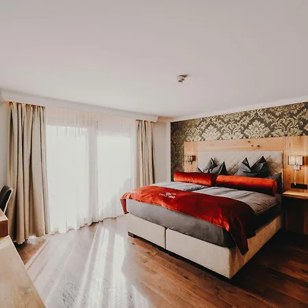 G12 - Mountain Luxury Seefeld w Tirolu